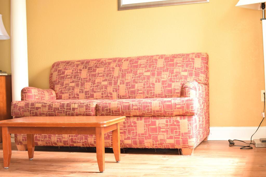 Atkinson Inn & Suites Lumberton Bagian luar foto