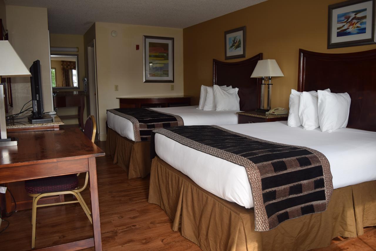 Atkinson Inn & Suites Lumberton Bagian luar foto