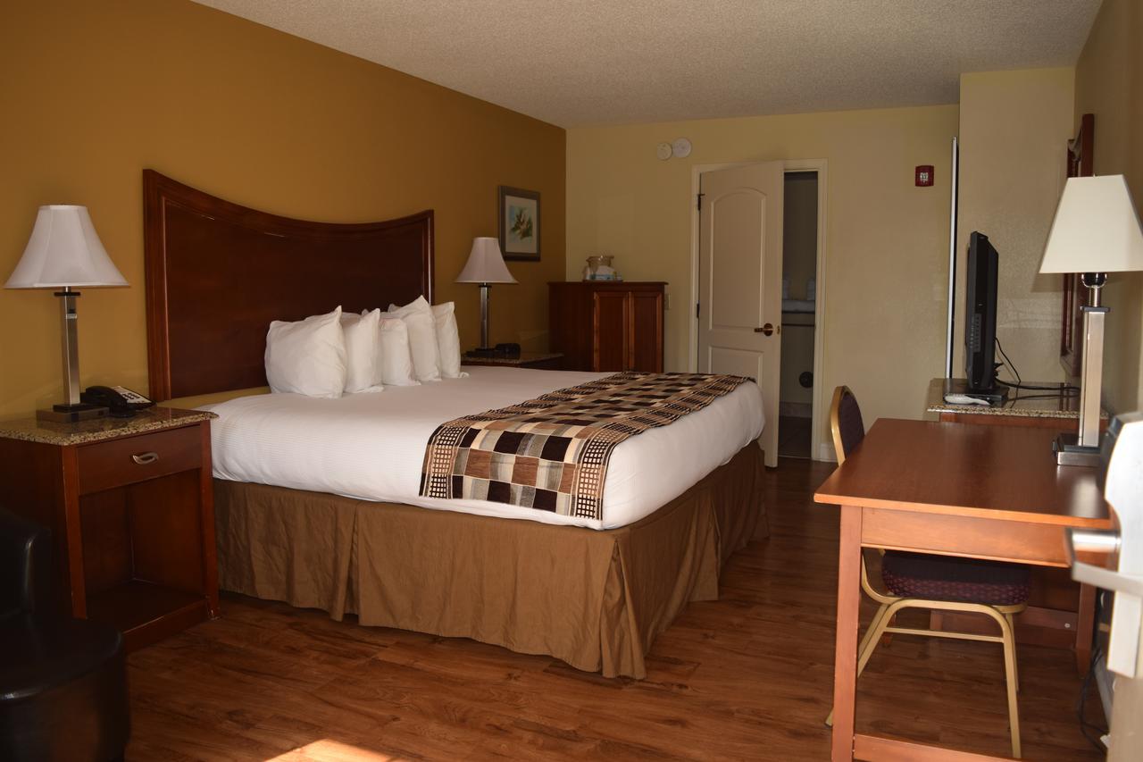 Atkinson Inn & Suites Lumberton Bagian luar foto